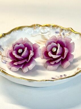 Vintage Pre-War Germany Frosted Purple Lucite Rose Clip On Earrings